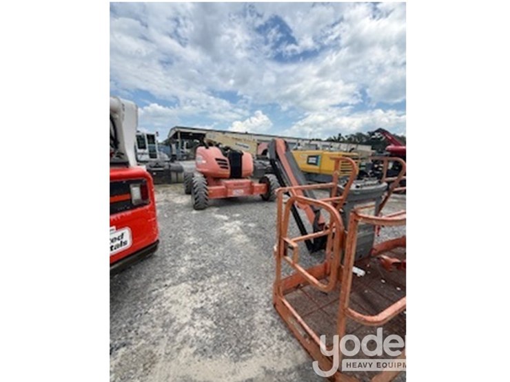 2014-jlg-600aj-image-3