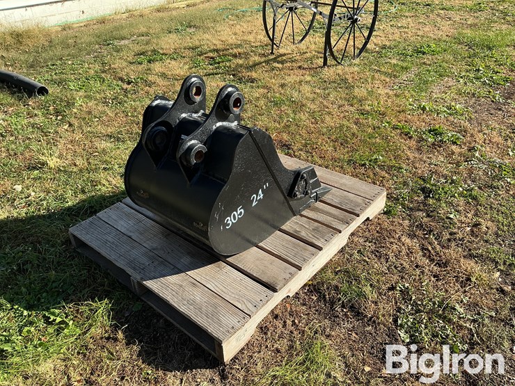 2023-landhero-cat305/306-mini-excavator-bucket-image-5