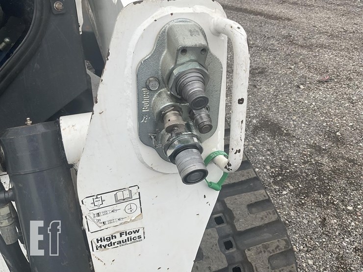 2021-bobcat-t870-image-11