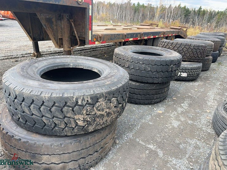 54-assorted-heavy-truck-tires-image-3