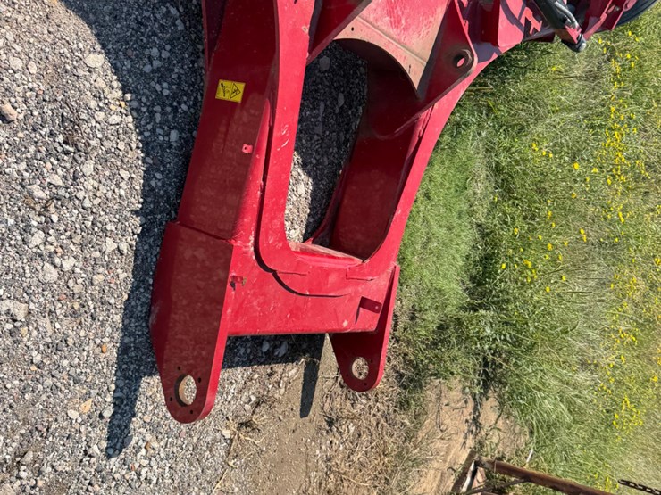 case-air-seeder-rear-support-caddy-image-9