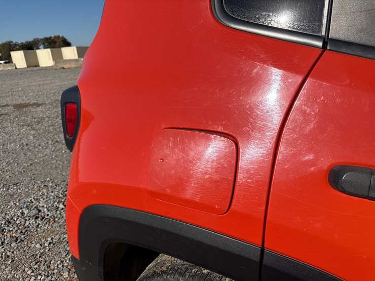 2017-jeep-renegade-image-15