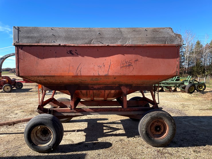 #5931-•-gravity-box-on-running-gear-image-8