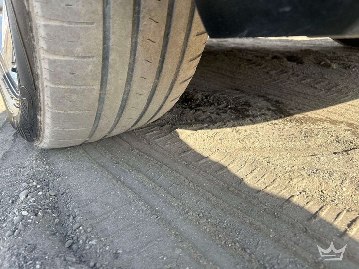 2011-gmc-yukon-xl-denali-image-39