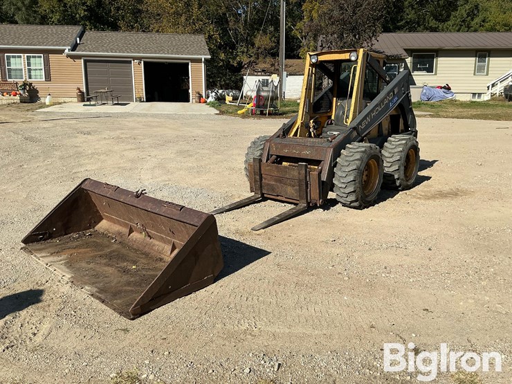 1990-new-holland-l785-image-1