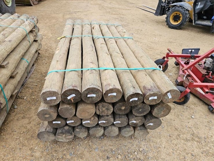 #3061-•-28-6"-x-8'-wood-posts-image-3