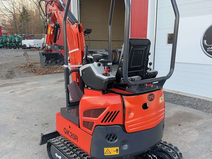 2025-cfg-qk20r-mini-excavator-image-7