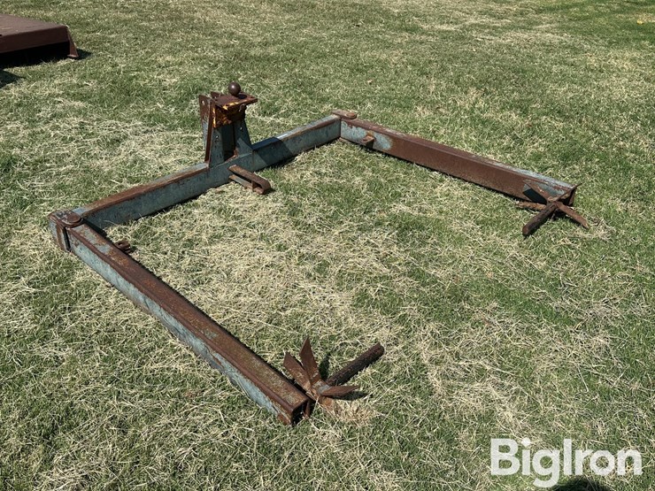 3-pt-bale-roller-image-3