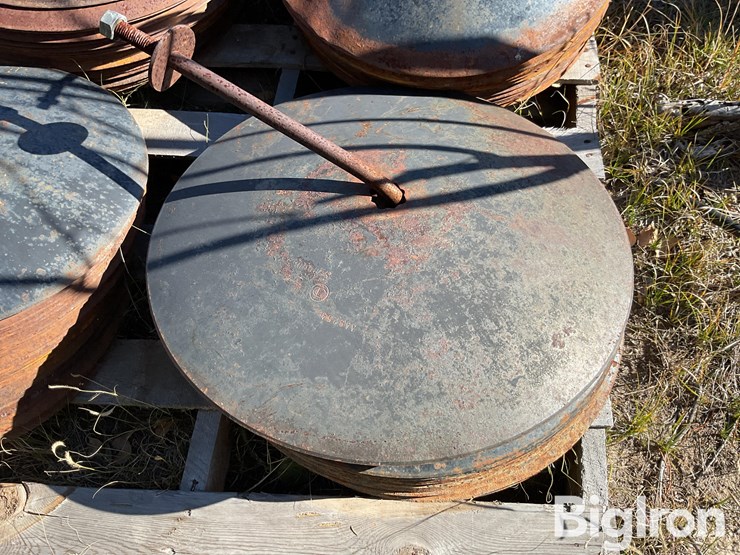 john-deere-230-image-11