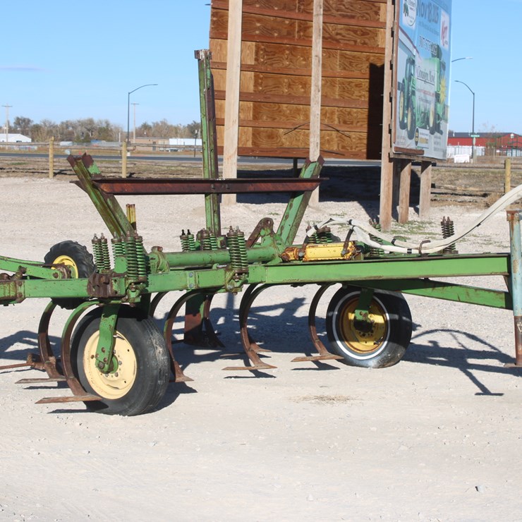 JOHN DEERE 100