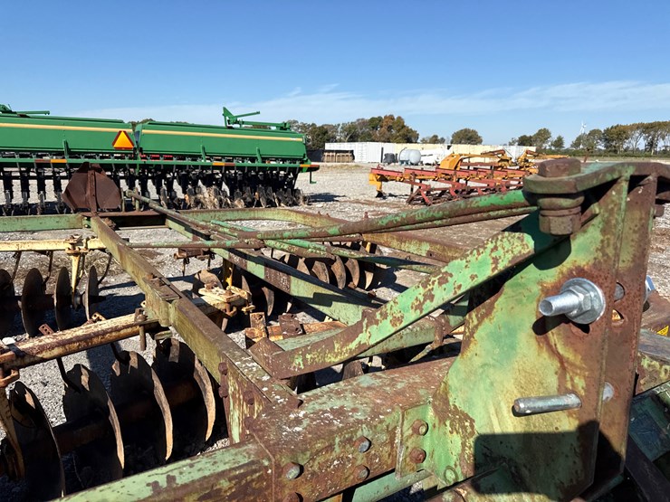 john-deere-t0210-image-11