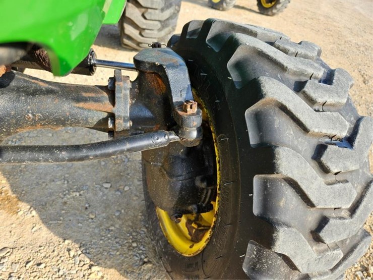 john-deere-2520-image-32