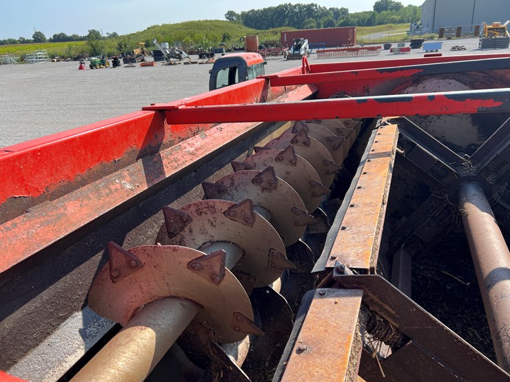 kuhn-knight-3120-image-7