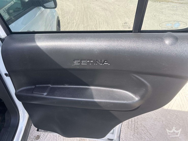 2013-ford-explorer-image-14