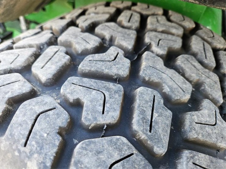 2022-john-deere-z960m-image-25