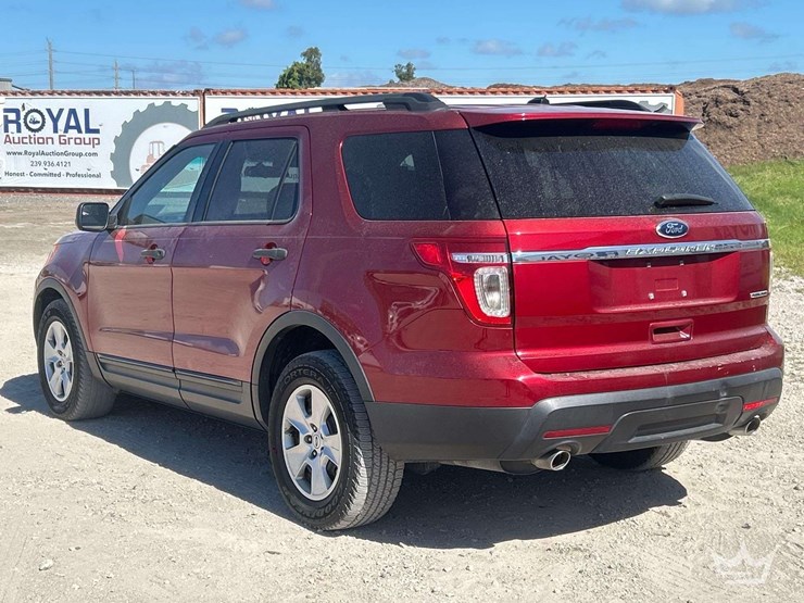2014-ford-explorer-image-4