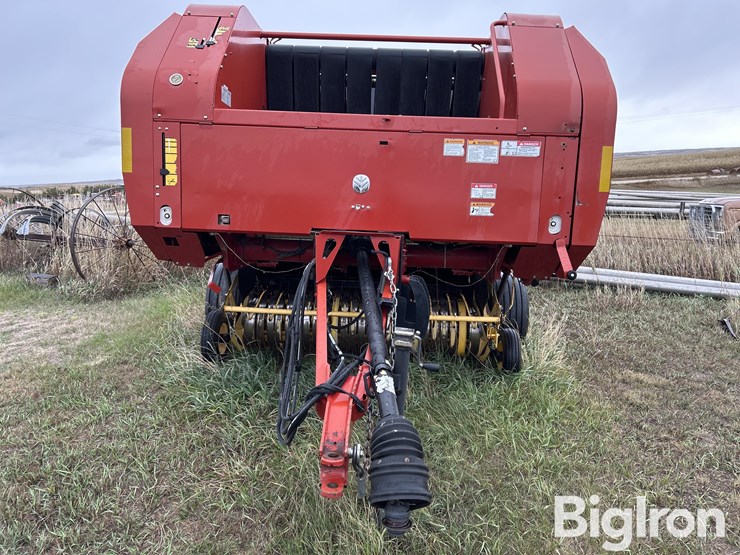 2012-new-holland-br7080-image-2