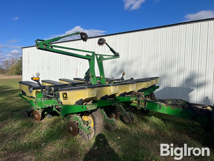john-deere-1760-image-3