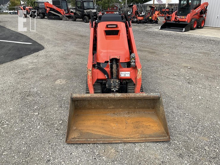 2024-kubota-scl1000-image-8