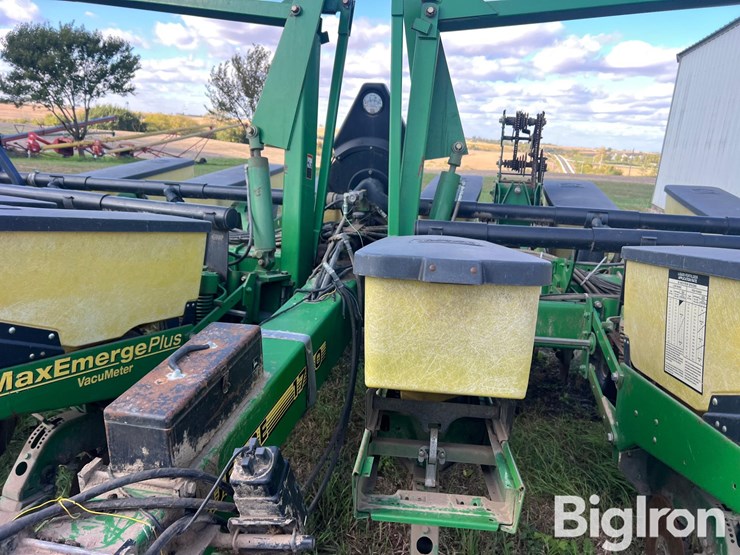 john-deere-1760-image-12