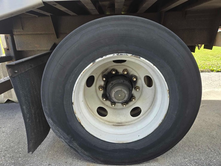 2012-great-dane-trailer-image-5