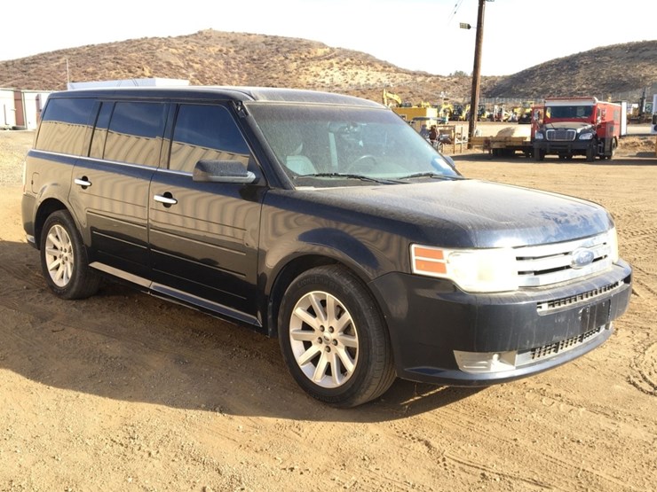 2010-ford-flex-image-2