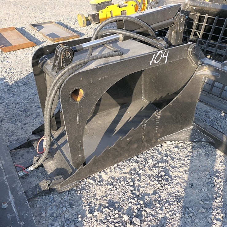 GIYI Stump Grab Bucket, fits Skidsteer QT (unused) (tax)