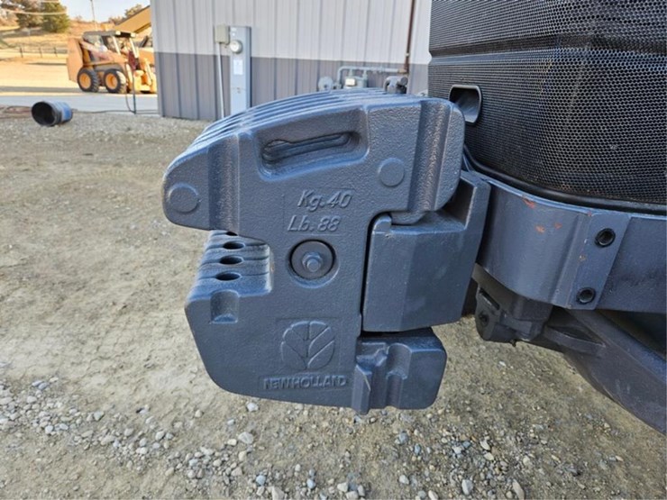 new-holland-tn65-image-10