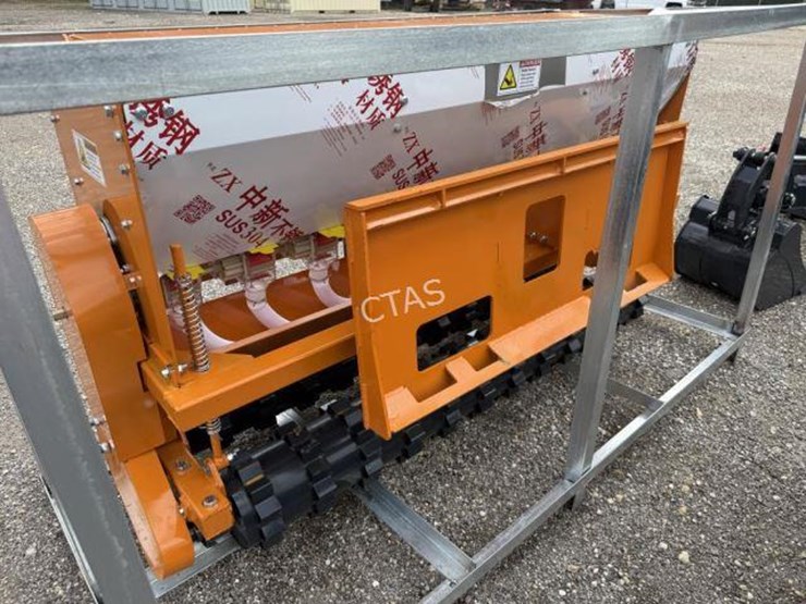 caterpillar-12-image-3