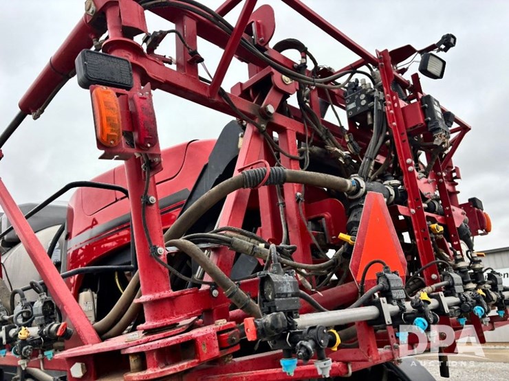2019-case-ih-patriot-4440-image-85