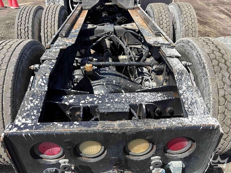 2007-kenworth-t800-image-16