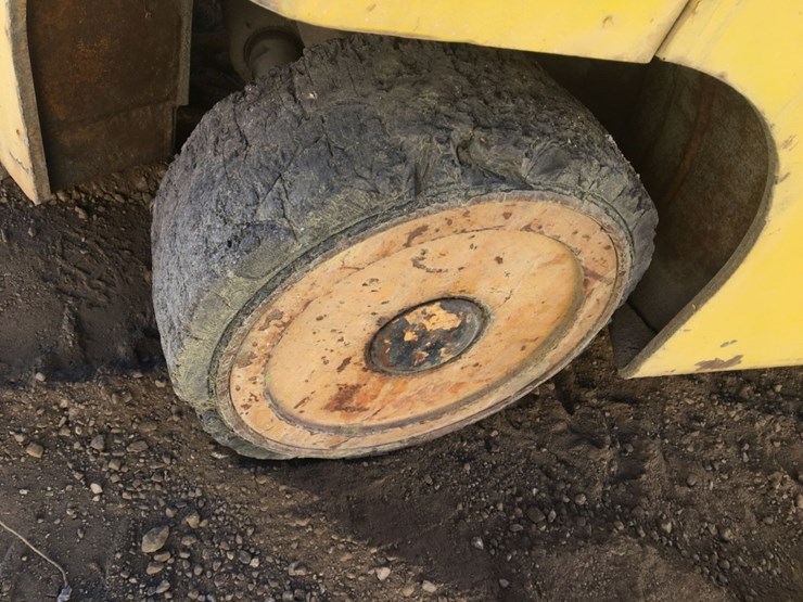 hyster-industrial-forklift,-image-8