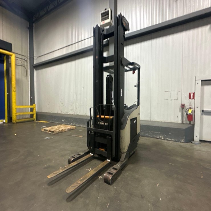 2019 CROWN RR5725-35