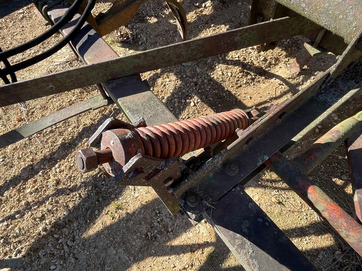 #5921-•-glencoe-giant-c-chisel-plow-image-10