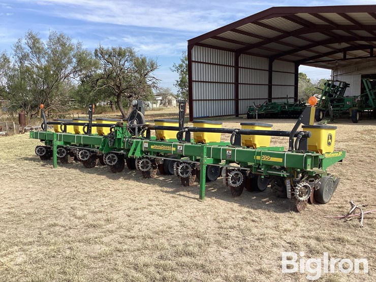 2007-john-deere-1700-image-1