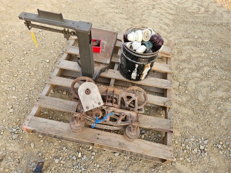 #3137-•-pallet-assorted-items-image-3