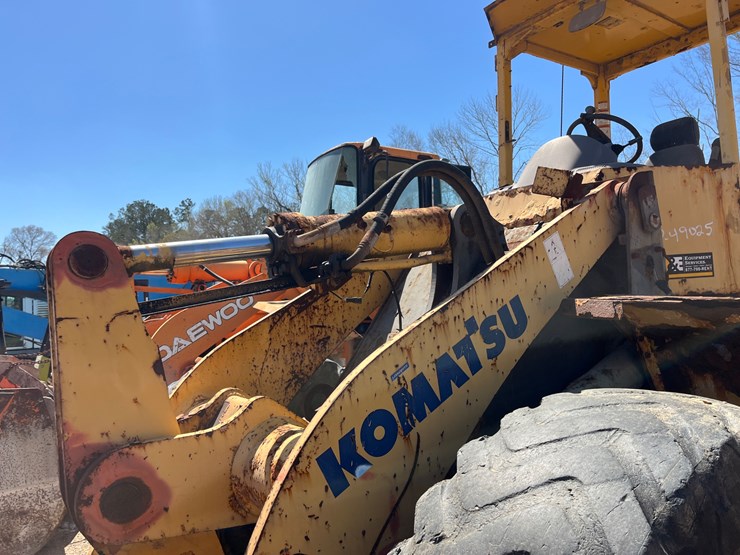 komatsu-wa250-image-9