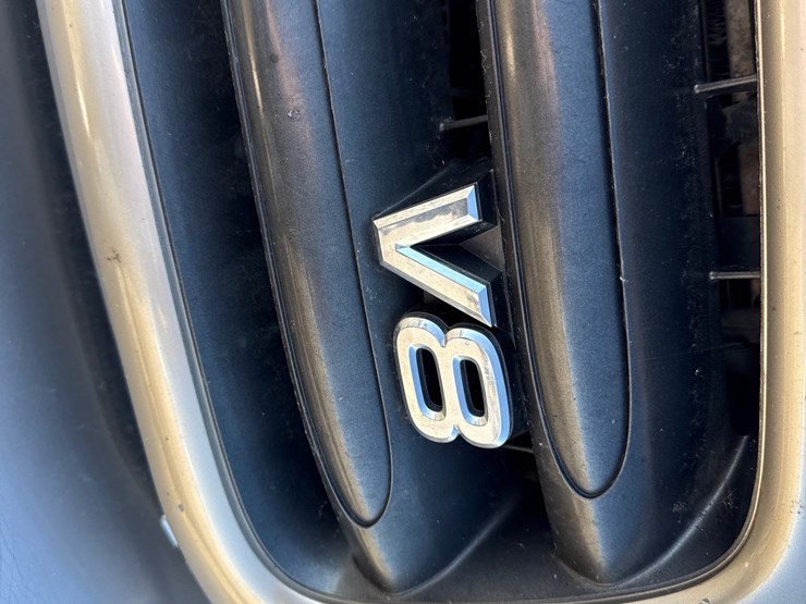 2004-toyota-sequoia-image-33