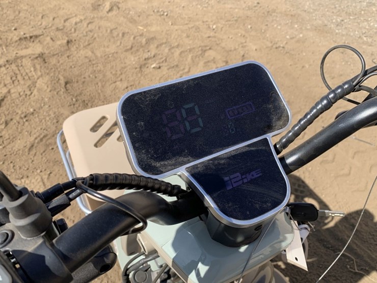 2025-hq-tt-sport-one-2-passenger-3-wheel-cart,-image-5