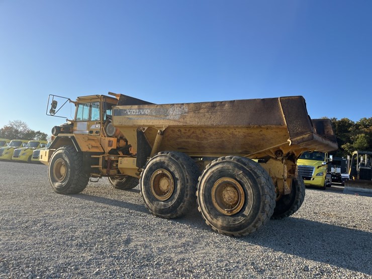 2000-volvo-a35c-image-10