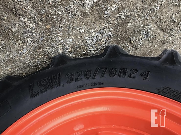 2021-kubota-m7060-image-29