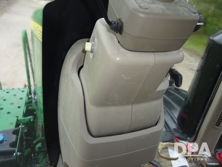 2018-john-deere-f4365-image-94