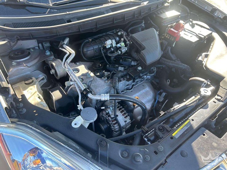 2013-nissan-rouge-suv-image-9