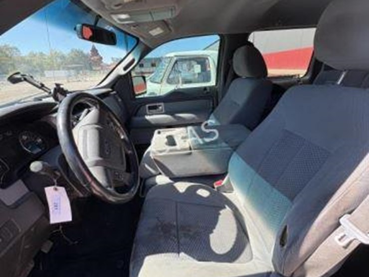 2011-ford-f150-xlt-image-16