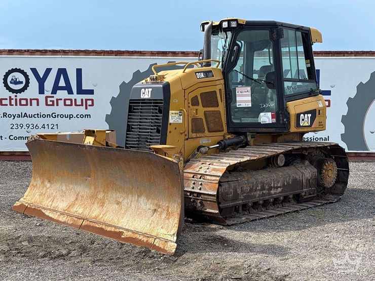 2020-caterpillar-d5k2-lgp-image-1