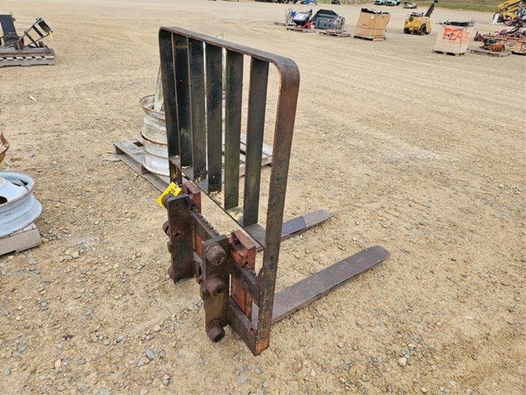 #3109-•-42"-pallet-forks-for-fork-lift-image-4