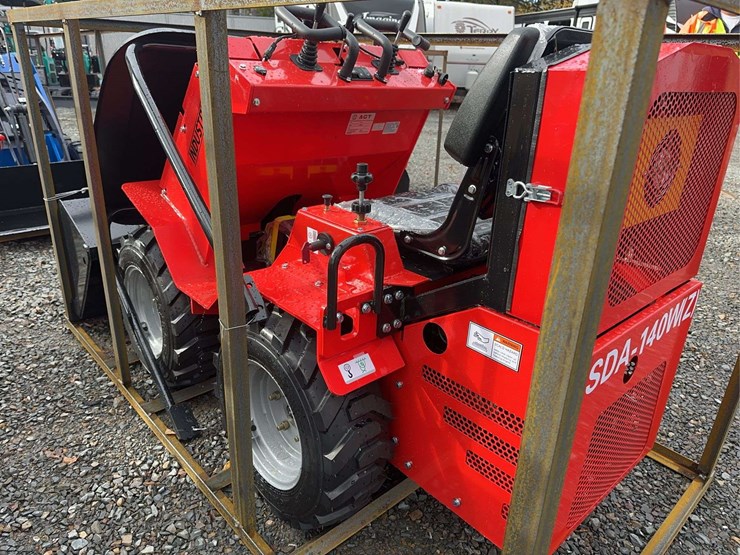 2025-agt-sda-140wz-compact-wheel-loader-image-4