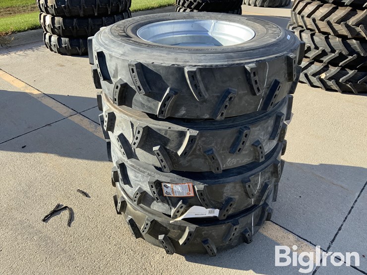 11r22.5-pivot-tires-&-rims-image-3