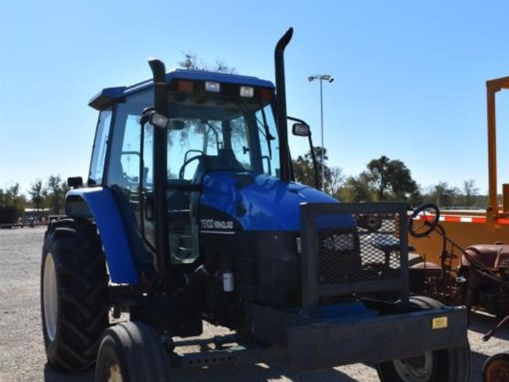 new-holland-ts100-image-2