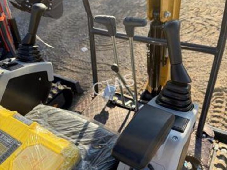 #528-•-industry-mini-excavator--xz20r--gas-image-7